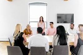 Pelatihan Presentasi Persuasif